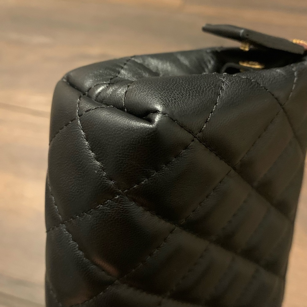 ❌SOLD❌ Chanel Black Quilted Lambskin Leather Classic Small CC Cosmetic Pouch Bag - Picture 10 of 16